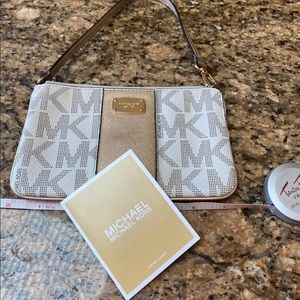 Michael Kors wristlet